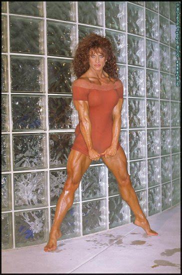Female Bodybuilder Diana Dennis Wpw Dvd Or Vhs