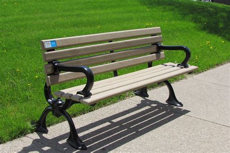 accessible-riverside-bench-classic-displays