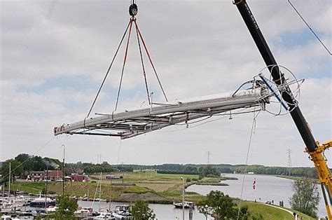 Rondal Ships Giant A Frame Masts For Rainbow Warrior Iii