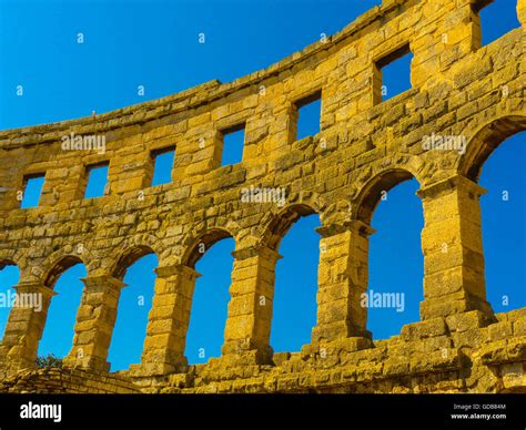 Roman Coliseum In Pulacroatia Stock Photo Alamy