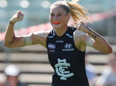 Aflw Trade Wrap All The Blockbuster Moves At Your Club Gold Coast