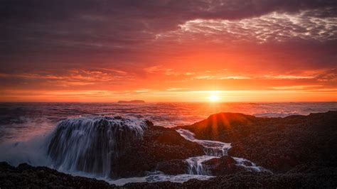 Horizon Ocean And Waterfall During Sunset Hd Nature