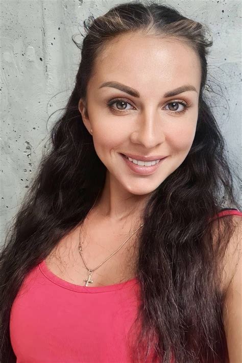 Gorgeous Tatiana 39 Y O From Kiev With Dark Brown Hair Id 322320 Ukrainian Brides Ladadate