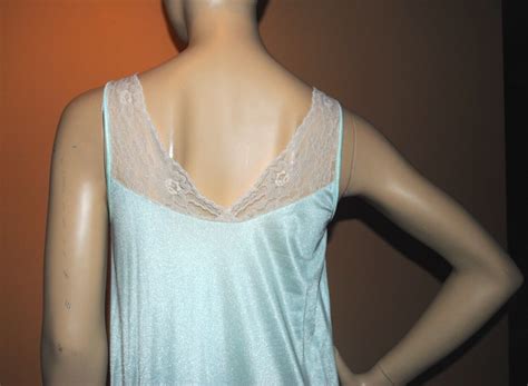 Val Mode Vintage Long Nightgown 1960s Size S Gem