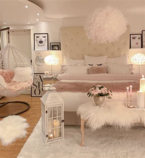 Pink is a popular choice for most girls' and teenagers' rooms. Super cute white, pink and rose gold teenage room # ...