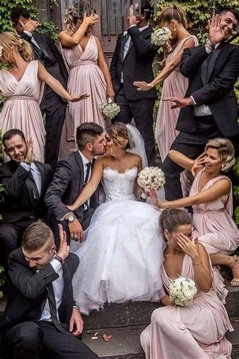 20 Funny Wedding Photo Ideas With Your Bridesmaids And