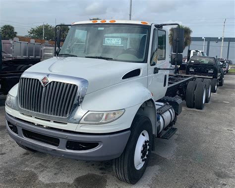 Pre Owned 2015 International 7400 Sba 7x4 3000 Rds Cab And