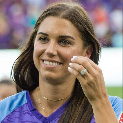 Pin By Lindsey On Alex Morgan Usa Soccer Women Female Athletes