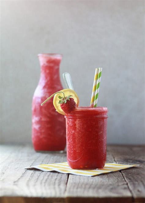 Slushy Cocktail Recipes Just In Time For Summer Brit Co Strawberry Cocktails Strawberry
