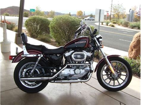 It features the bold graphics on its tank. Buy 2000 Harley-Davidson XLH Sportster 1200 on 2040-motos