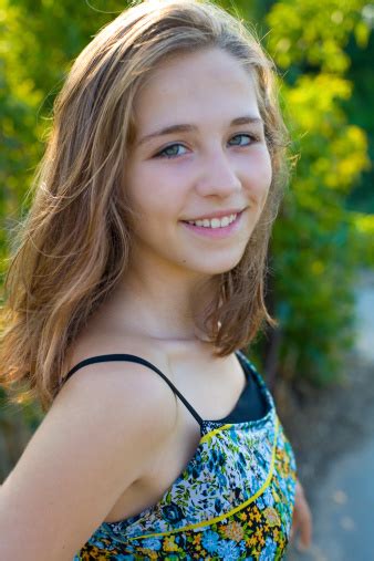 Porträt Des 16jährige Mädchen Stockfoto Und Mehr Bilder Von 16 17 Jahre