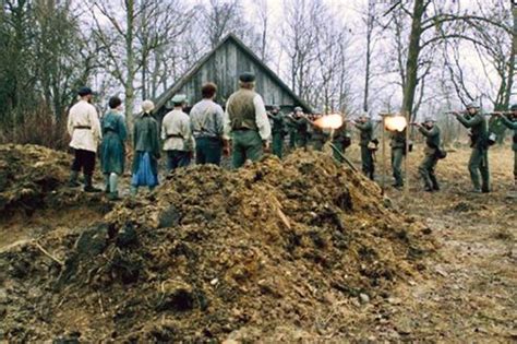 Il réfute ainsi les mensonges du documentaire antinazi apocalypse qui. Le Café-philo de droite: SHOAH PAR BALLES