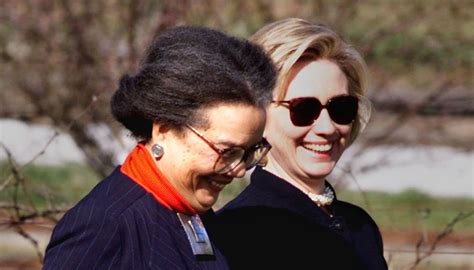 The Story Of Hillary Clintons ‘totally Confusing Relationship With Her Liberal Mentor The