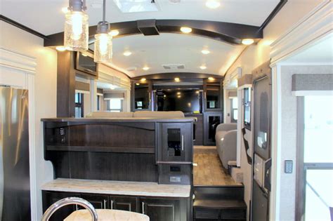 5th Wheel Rv With Front Living Room Bryont Blog
