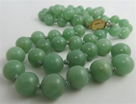 Genuine Vintage Jadeite Graduated Hand Knotted Beads Necklace