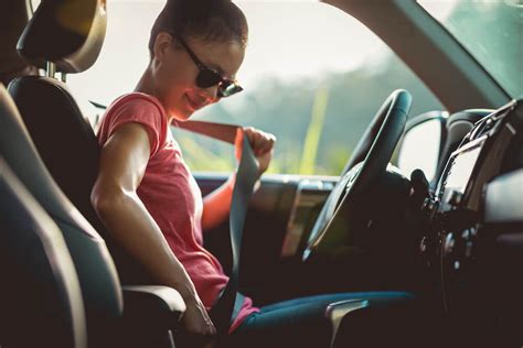 Avoid These 10 Distractions Behind The Wheel Atlanta Insurance