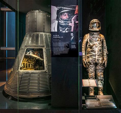 Destination Moon Take A Tour Of New Air And Space Museum Gallery