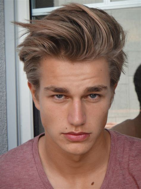 Laurin Krausz Why Guy Like With The Hairstyle Like This P