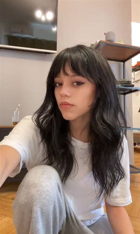 jenna ortega hair inspo hair inspiration new hair hair hair medium hair styles short hair