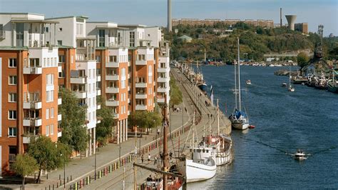 May 30, 2021 · en man har hittats död i vattnet i hammarby sjöstad i stockholm, rapporterar flera medier. White Arkitekter - Hammarby Sjöstad, blueprint for ...