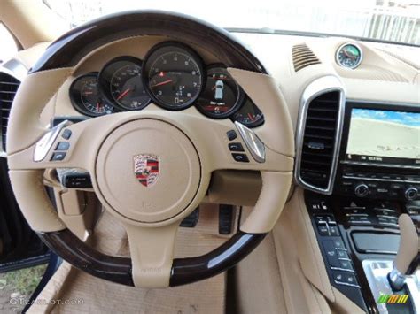 2013 Porsche Cayenne Standard Cayenne Model Steering Wheel Photos