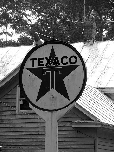 Old Texaco Gas Station Photograph By Jennie Richards