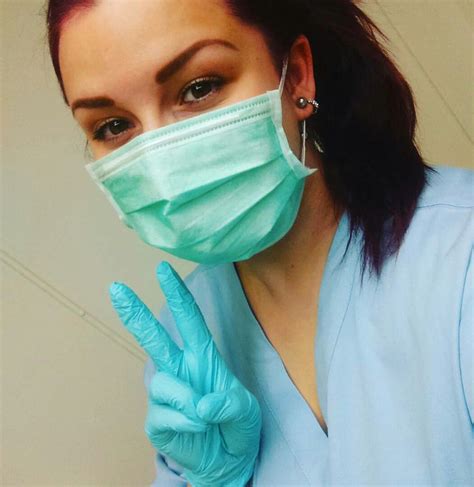 Female Surgeon Cute Ripped Jeans Beautiful Nurse Safety Mask