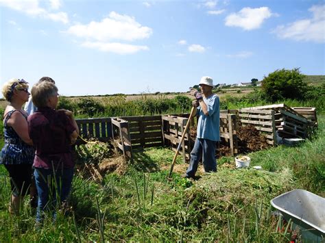 Bosavern Community Farm Chicken Keeping And Composting Workshop