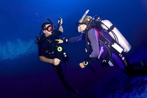 Learning To Dive Is Scuba Diving Safe Dive Magazine