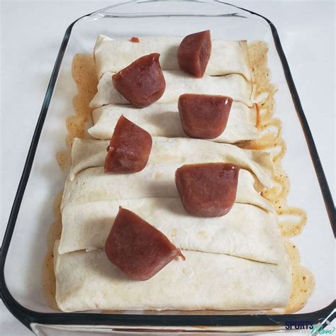 Recipe courtesy of yaara amberg. Easy Make Ahead Chicken Enchiladas | Recipe in 2020 ...