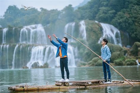 Tuy nhiên, cư dân mạng cũng nhanh chóng phát hiện ra thiên an lại từng đăng một bài viết dài, úp mở về về sự hi sinh vì chồng con và gia đình. MV 'Việt Nam tôi' từ K-ICM và Jack lên sóng