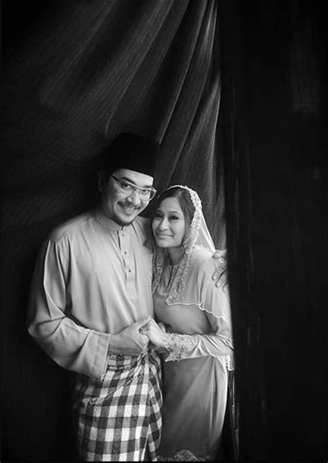 Telefilem arahan sutradara terkenal sinopsis hilangnya kasih. ctnhoney: 12 Gambar Perkahwinan Fezrul Khan & Noorhafizah