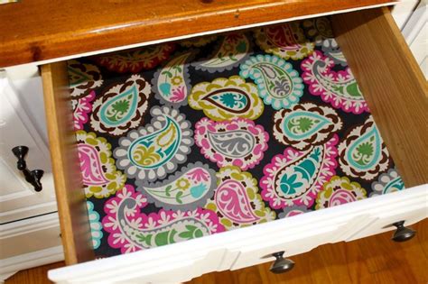 Make your own pretty diy drawer liners with your favorite wrapping or wall papers. DIY Drawer Liners | Drawer liner, Diy drawers, Diy drawer ...
