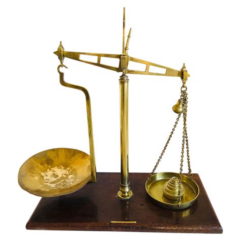 Pair Of Victorian Antique Brass Scales For Sale At 1stdibs Old Brass