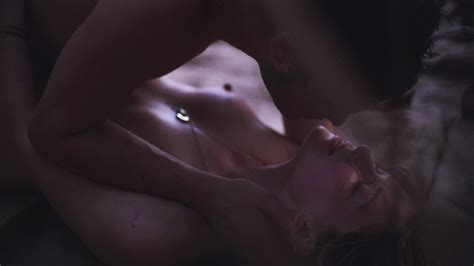 Nude Video Celebs Haley Bennett Nude Deep Powder