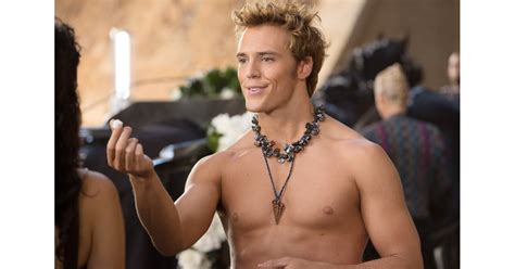 Sam Claflin Shirtless Pictures Popsugar Celebrity Photo