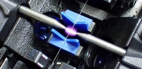 Optical Fiber Splice Loss And Methods To Reduce It