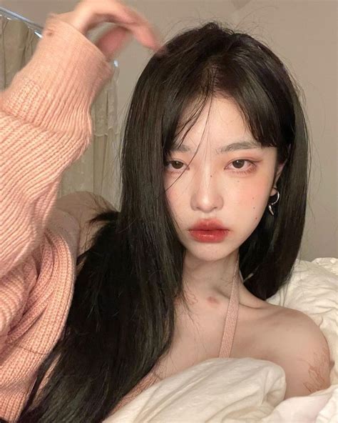 Pin By ؘ On 周仙仙耶 In 2021 Beauty Girl Uzzlang Girl Korean Beauty Girls
