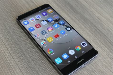Huawei Mate 9 review: Taking the fight to Samsung with a ...