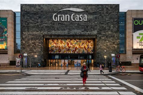 This is cc gran casa 2 7552 by latcom on vimeo, the home for high quality videos and the people who love them. Iluminación Centro Comercial Gran Casa - Prilux eConcept