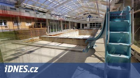 Zavřený Bazén V Potůčkách Chce Obec Pronajmout Za Symbolickou Korunu