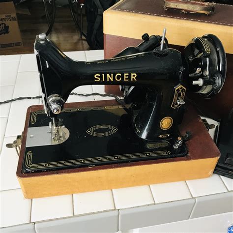 vintage singer sewing machine working with pedal and hard case made 1954 great britain excellent