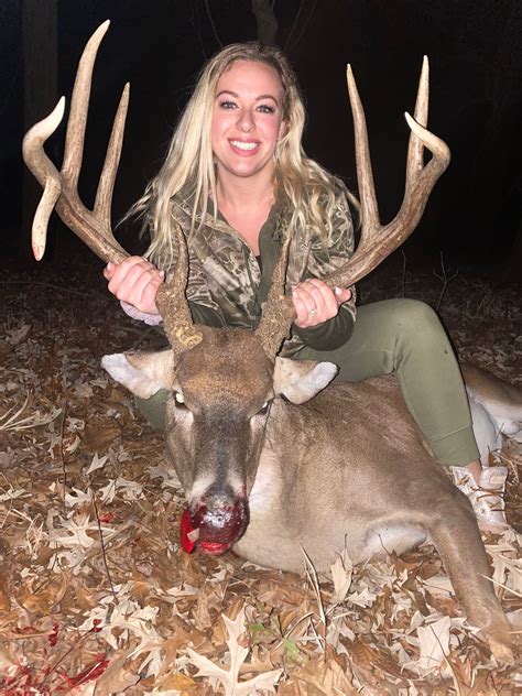 10 Point Drop Tine Buck Mississippi Outdoor Expo