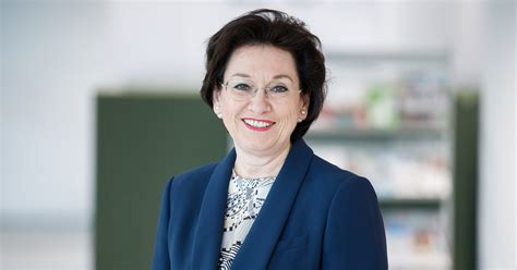 Konkret angesprochen auf den namen der. Die neue Frau in der Wirtschaft | WirtschaftDirekt