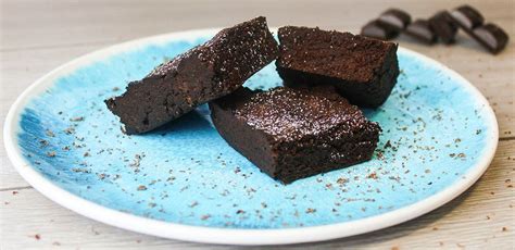 Break chocolate into smaller pieces and place in pan or microwave to heat. Low Calorie Chocolate Brownies | Healthy Dessert Recipes ...