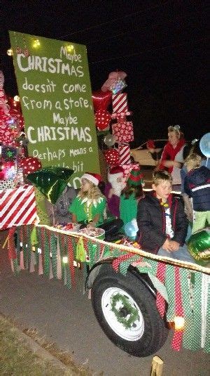 The Grinch Christmas Parade Float Holiday Parades Holiday Parade