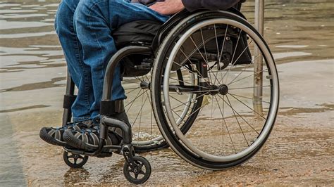 Bedensel engelli bireylerin hayatını kolaylaştıran teknolojiler SDN