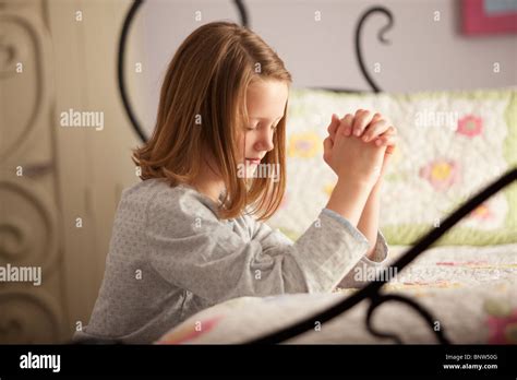 Child Praying Before Bed Hi Res Stock Photography And Images Alamy
