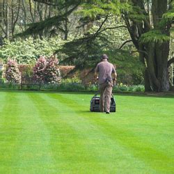 To get the perfect lawn stripes the right tools are needed. Lawn Striping | Mowing Patterns | Lawn Mower Striping Kits