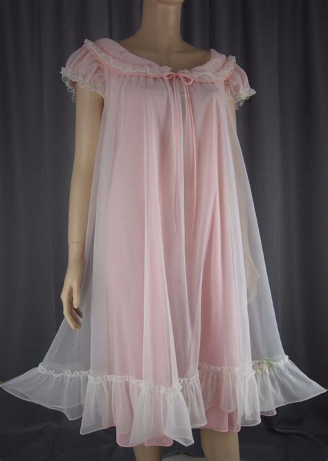 Vintage Pink Best 25 Vintage Nightgown Ideas On Pinterest Night